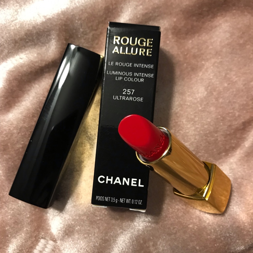 Chanel rouge allure lipstick